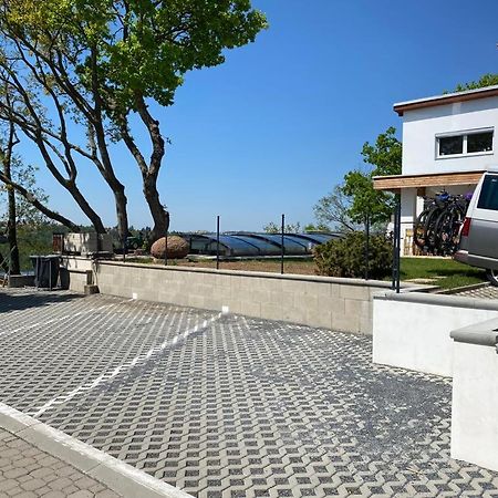 Chatka C Vyhlídka nad řekou Zdiby Exterior foto